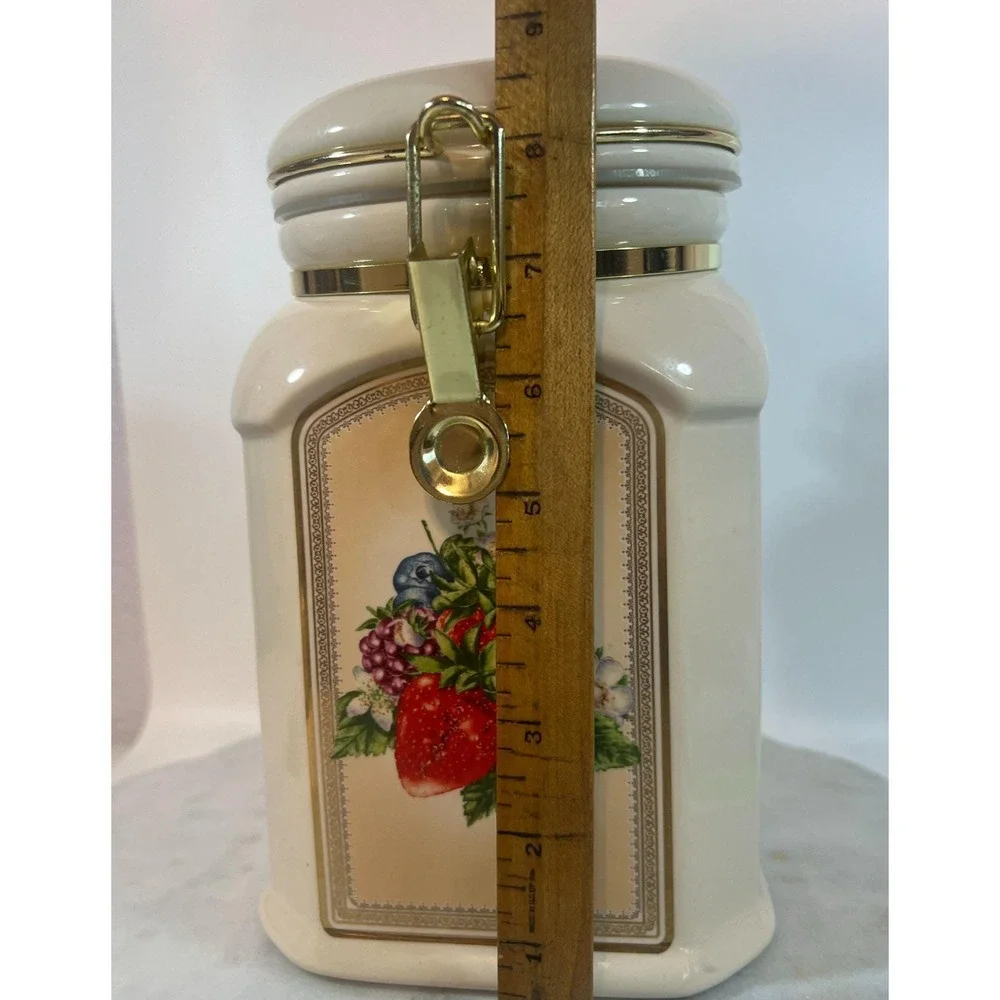 Vtg Lg Knotts Berry Farm Ceramic Canister‎ Cookie Jar Fruit Design Gold Accents