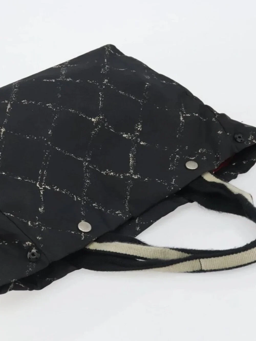 CHANEL brand	chanel color	black