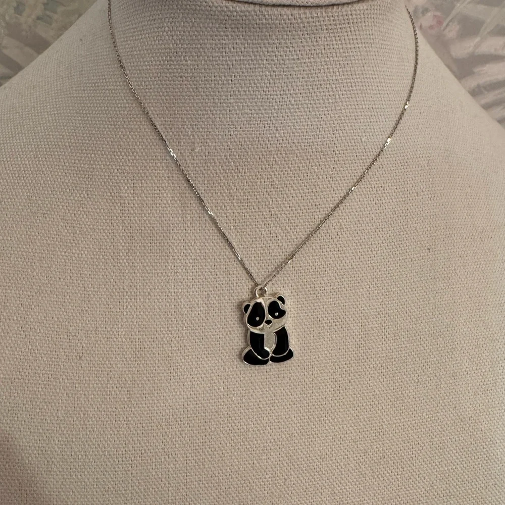 Harriet Ave Jewels black silver