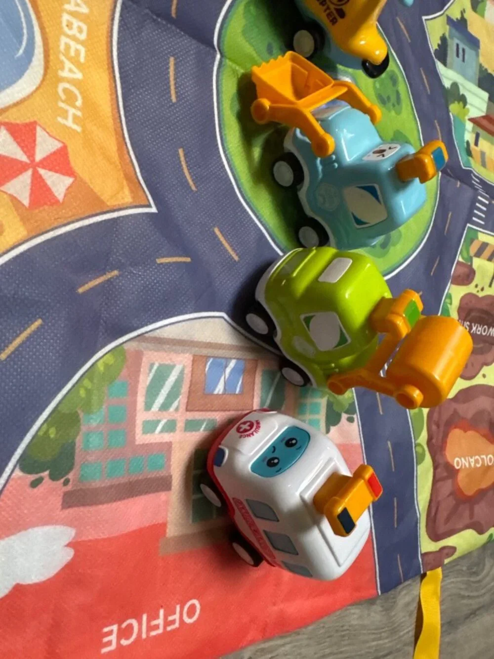 Haktoy foldable play