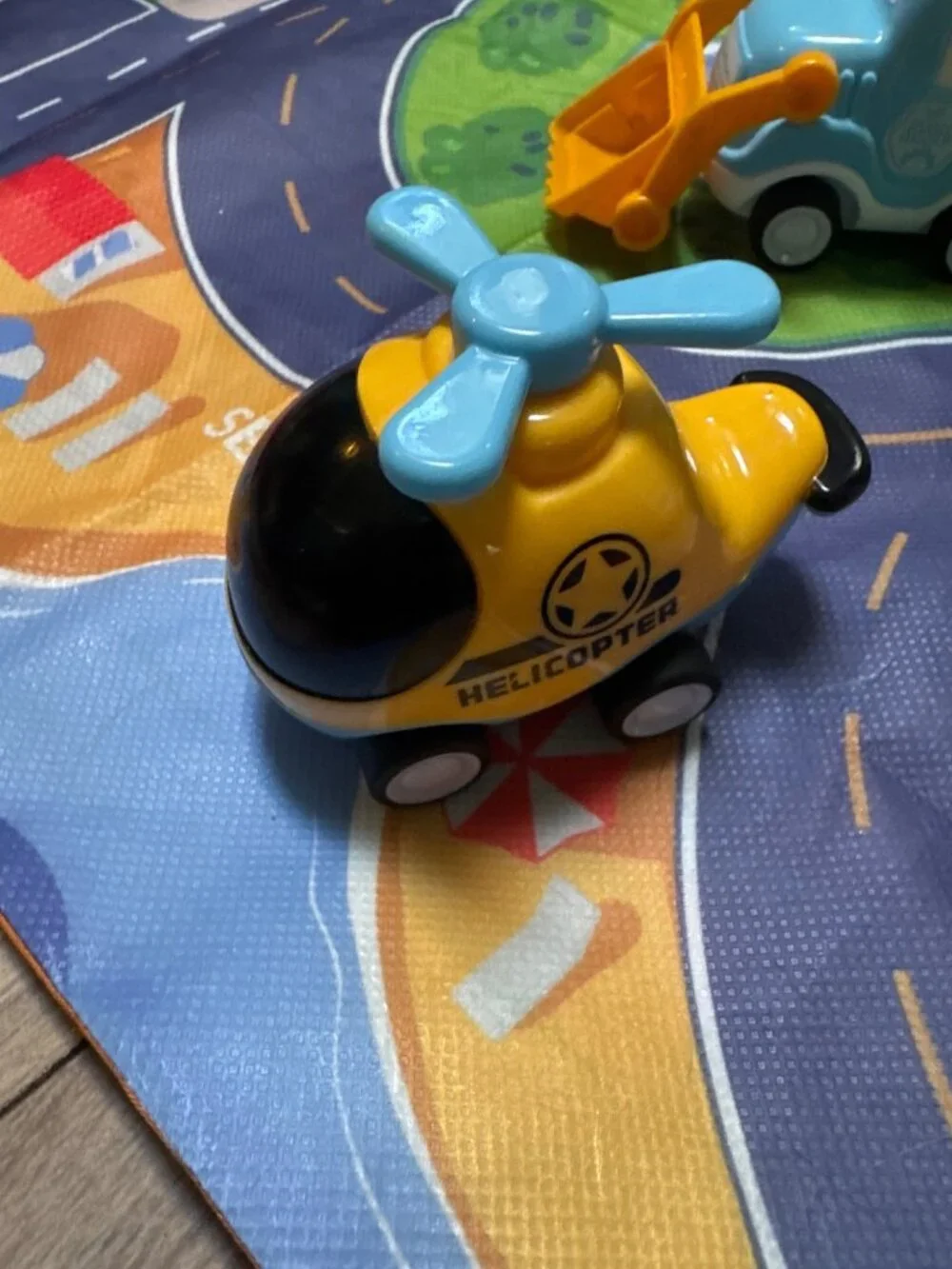 Haktoy foldable play