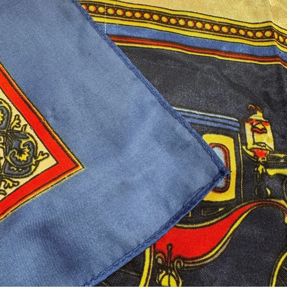 Horse and Carriage Print square Scarf