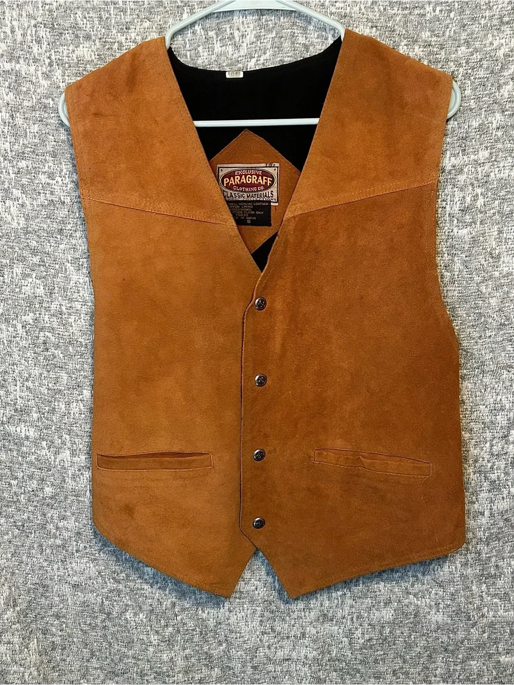 Paragraff vintage clothing