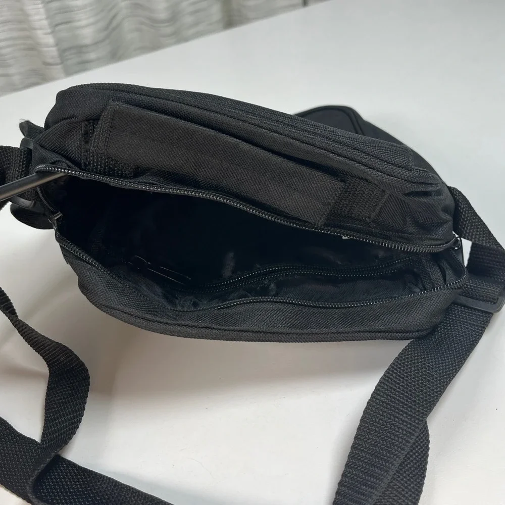Rockport crossbody messenger