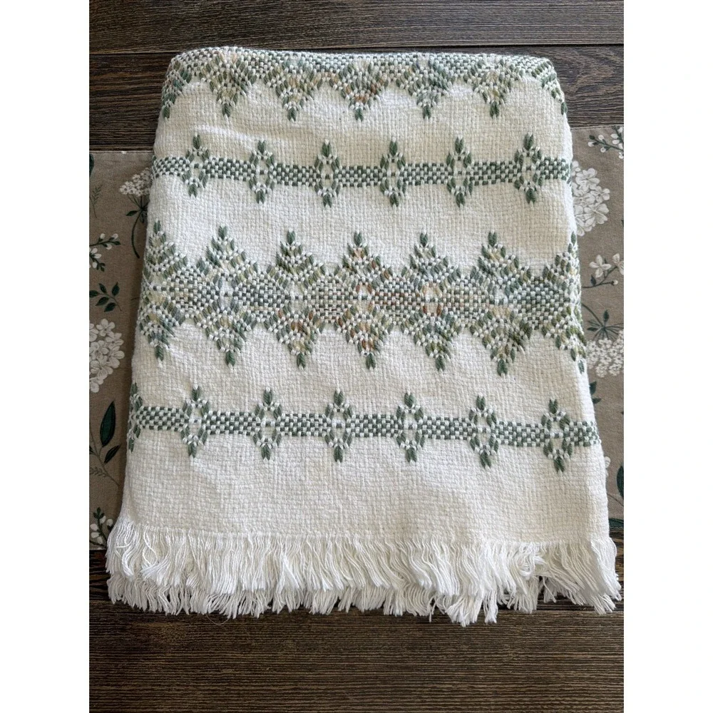 Scandinavian Woven Table Cloth Or Throw - White  62X50 In Excellent Condition!