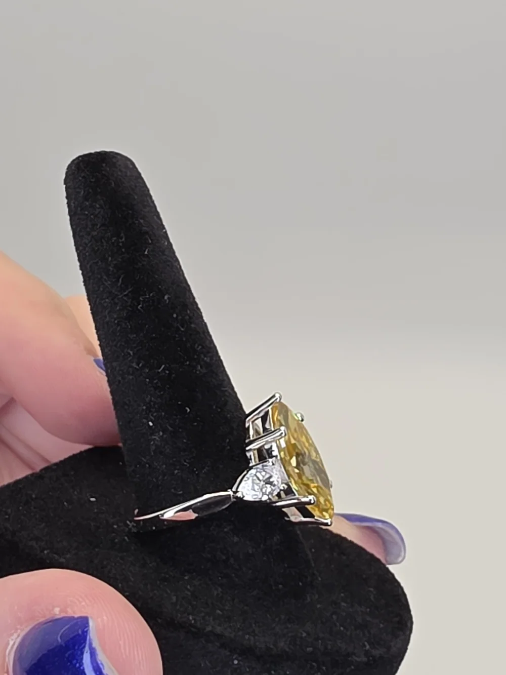N/A 5ct yellow