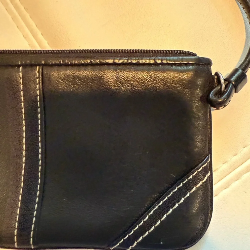 Coach elegant black