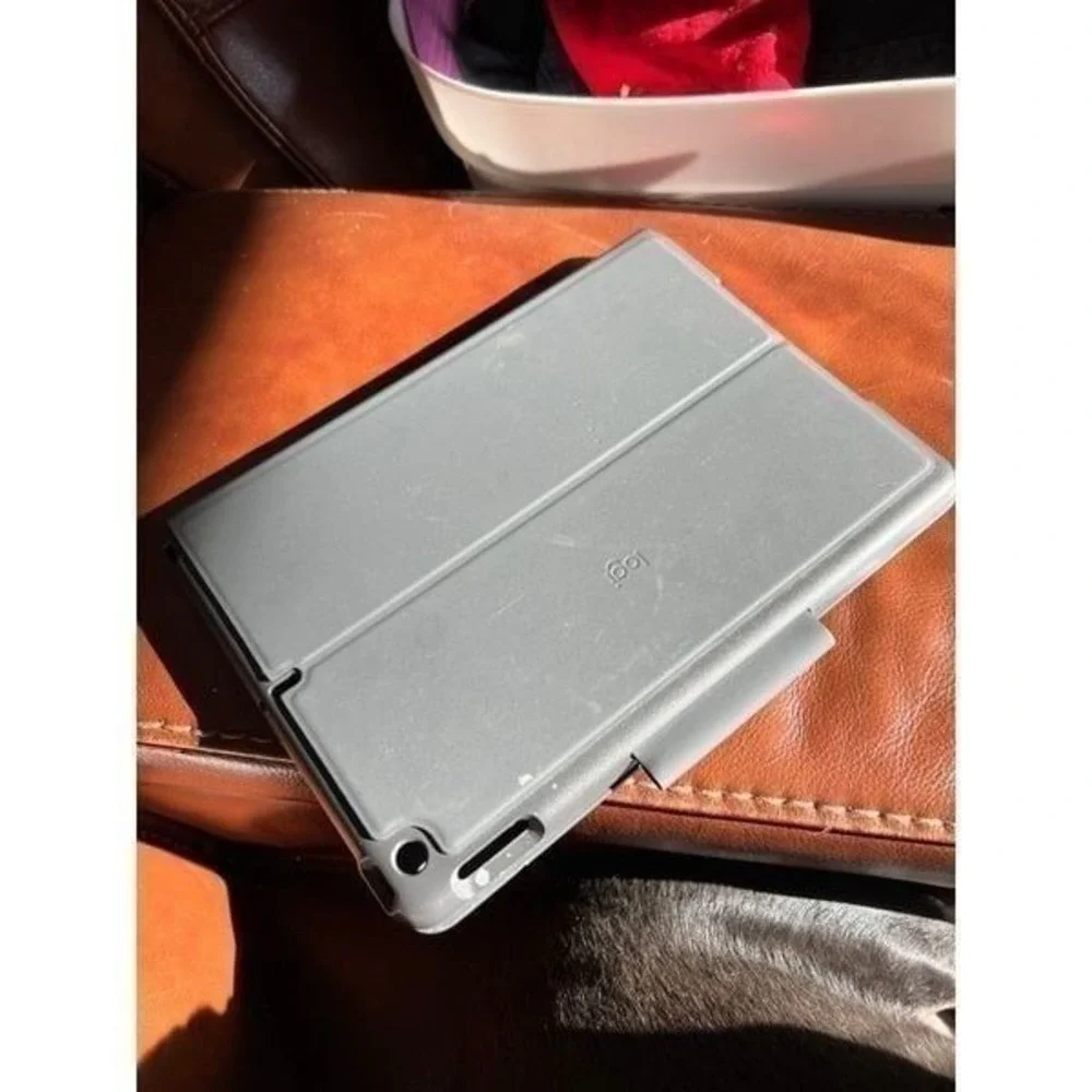 Logitech removable sticker