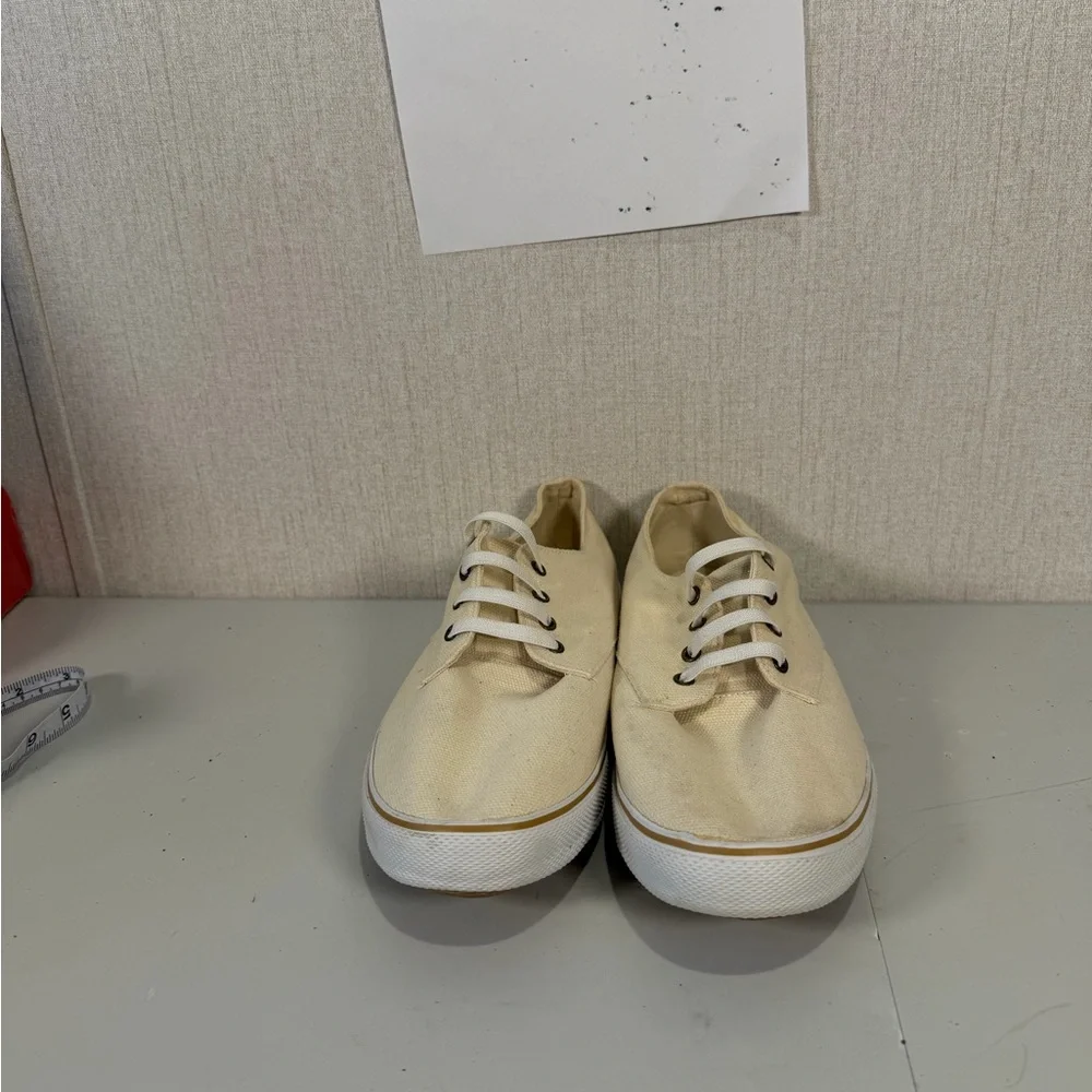 N/A shoes cream out