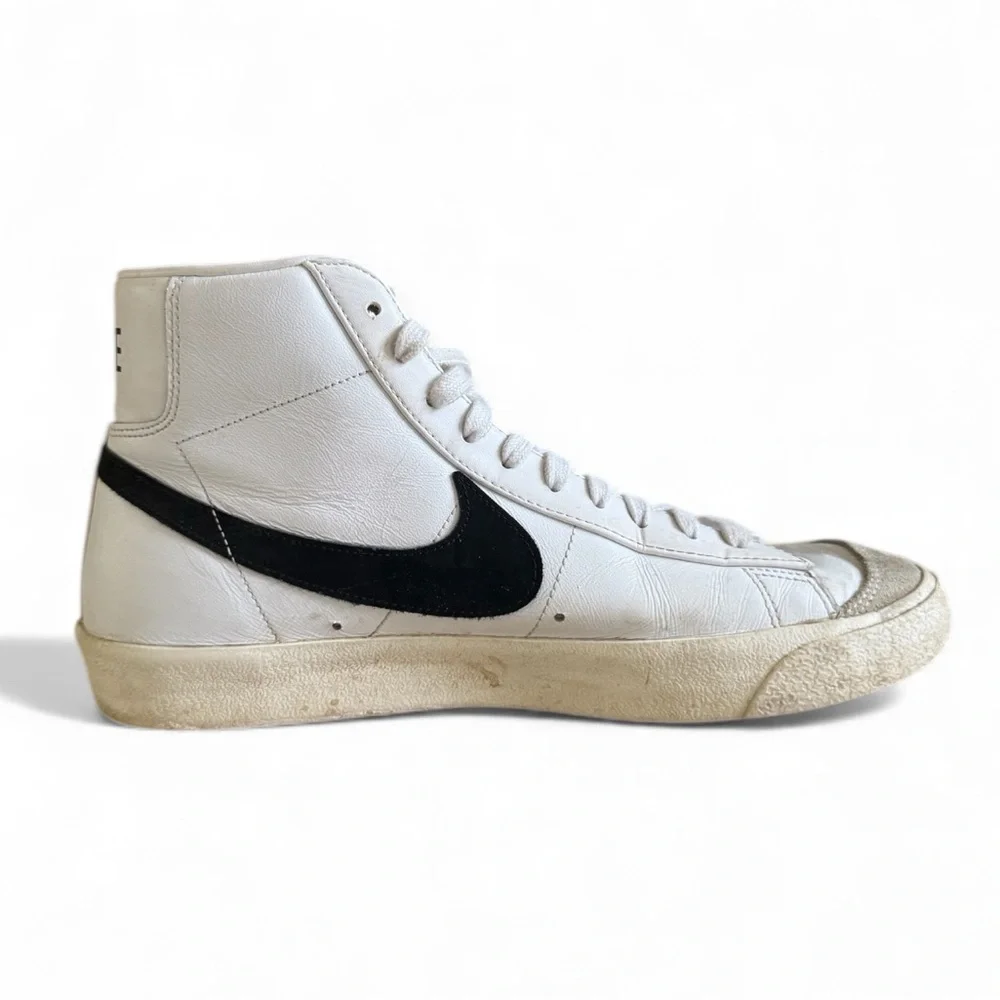 Nike price normal ’77