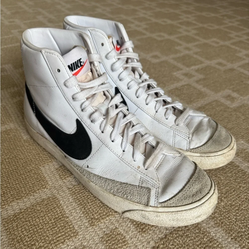 Nike color textile carefully