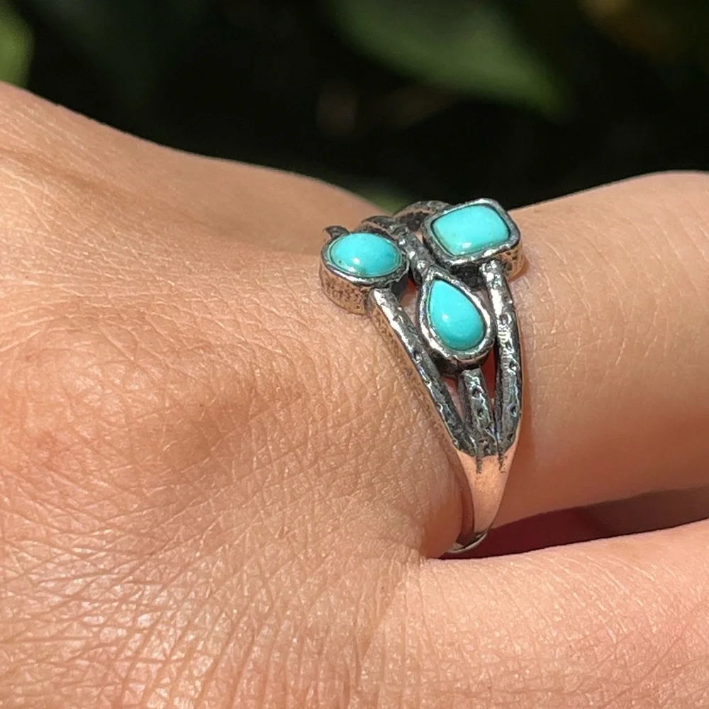 Sterling silver adjustable‎ turquoise ring