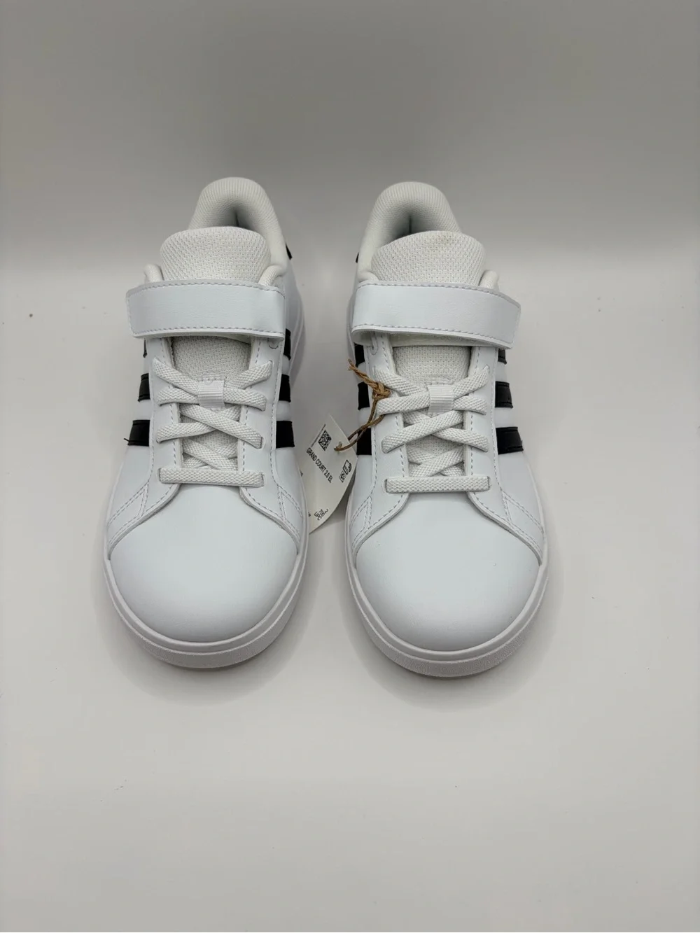 adidas hook low