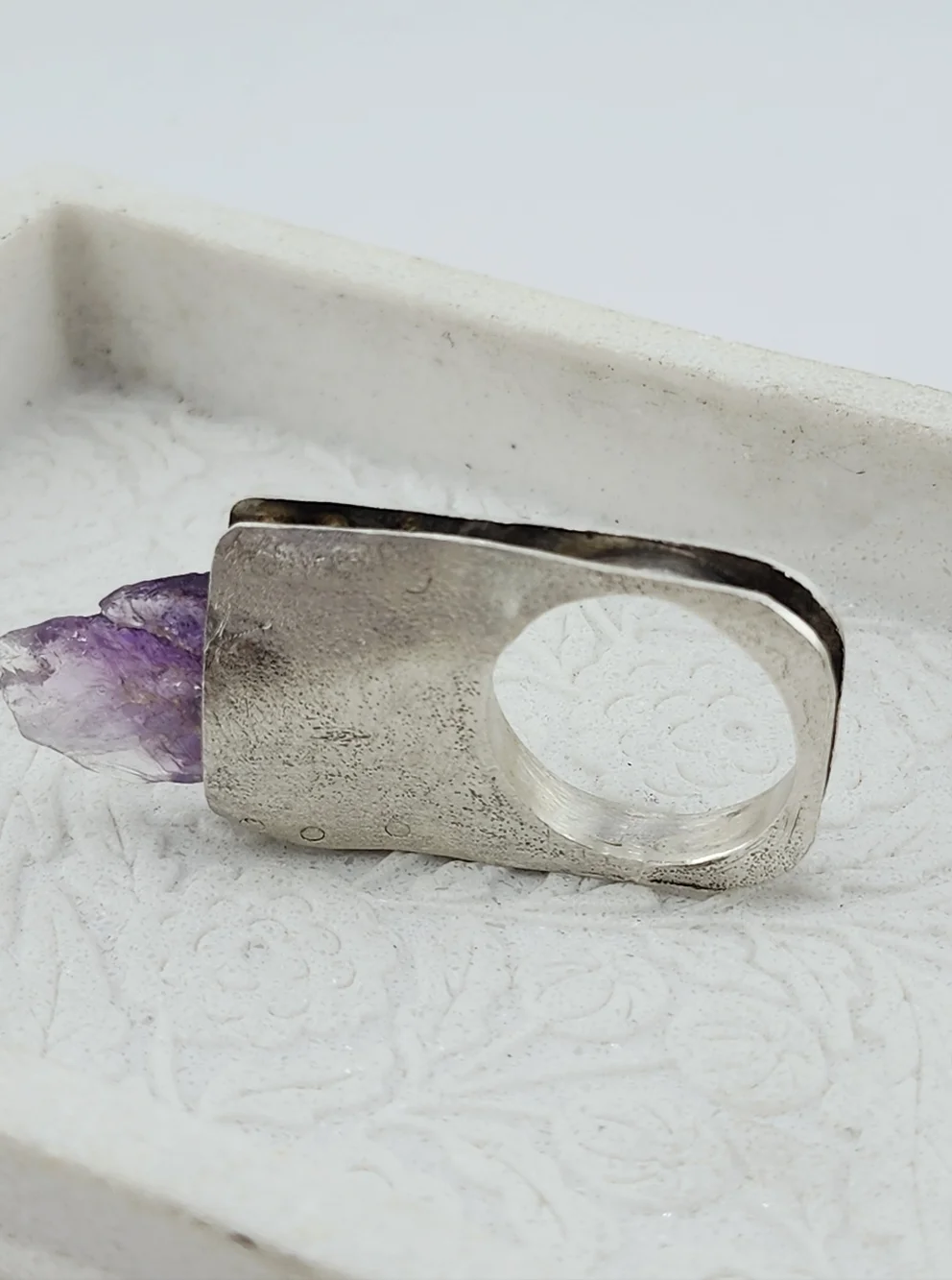 DREAMYJWLS amethyst said