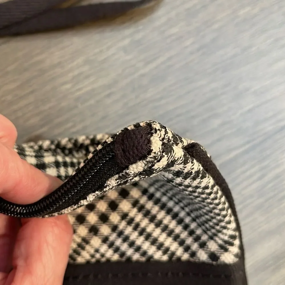 Lands End brand lands’