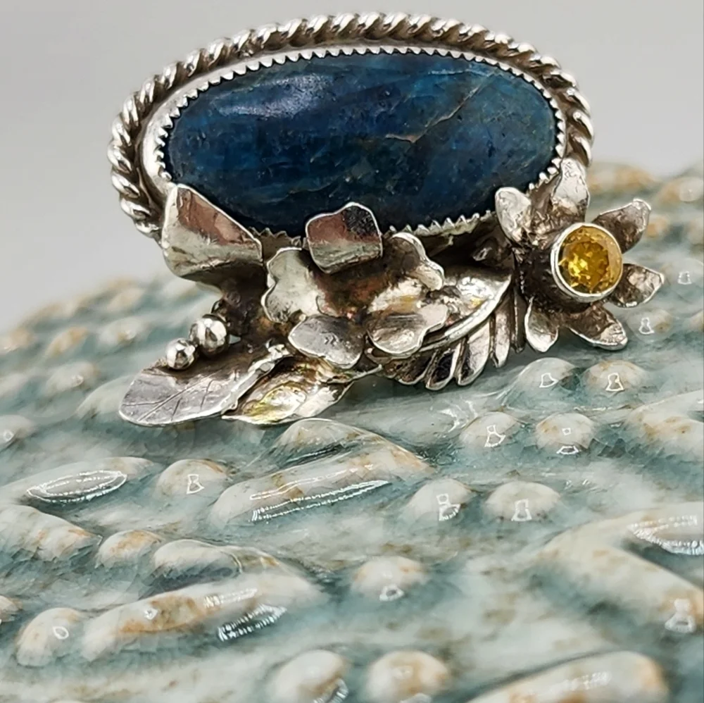 DREAMYJWLS blue apatite