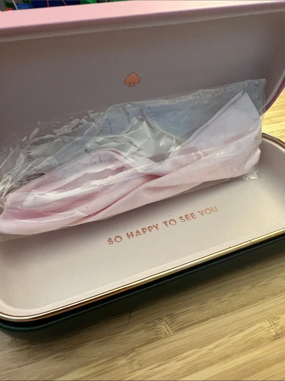 kate spade excellent comes