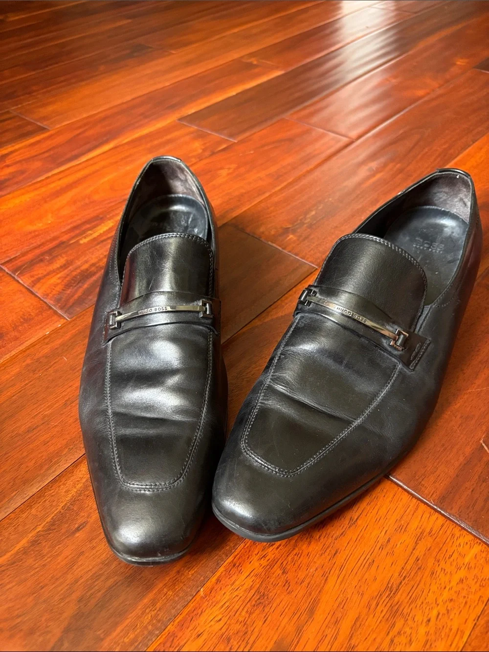 Hugo Boss stitching loafers