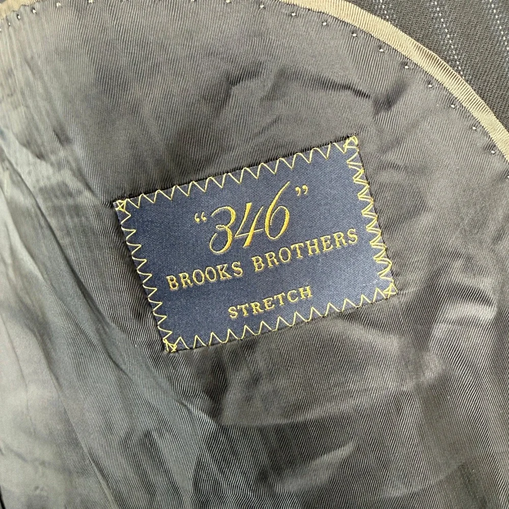 Brooks Brothers note broken