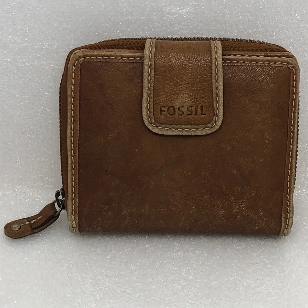 Fossil good preowned