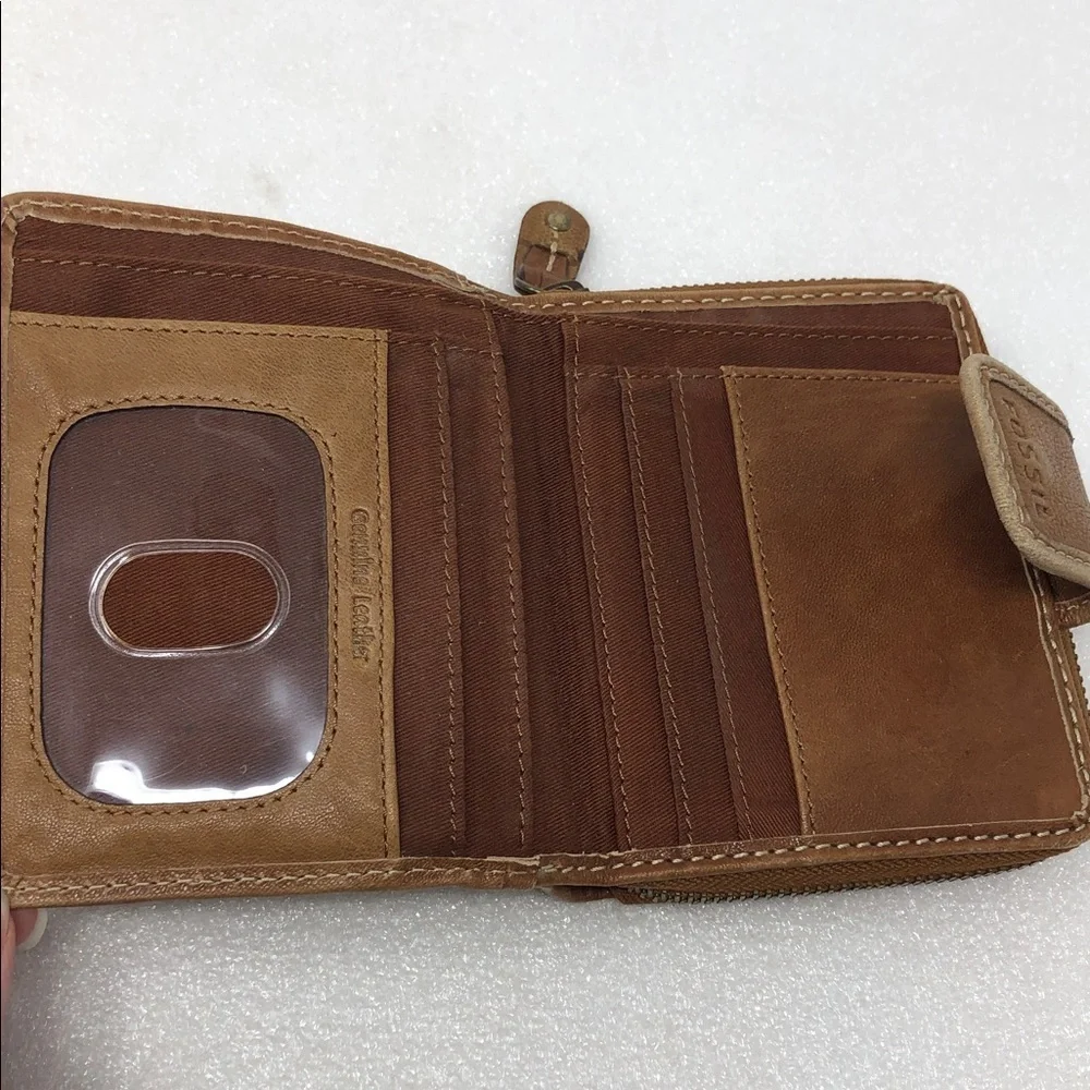 Fossil good preowned