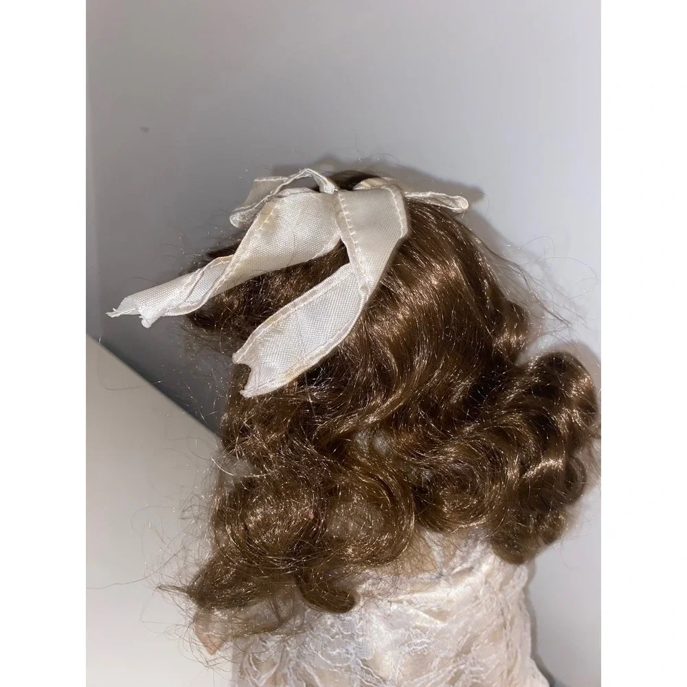 N/A porcelain doll