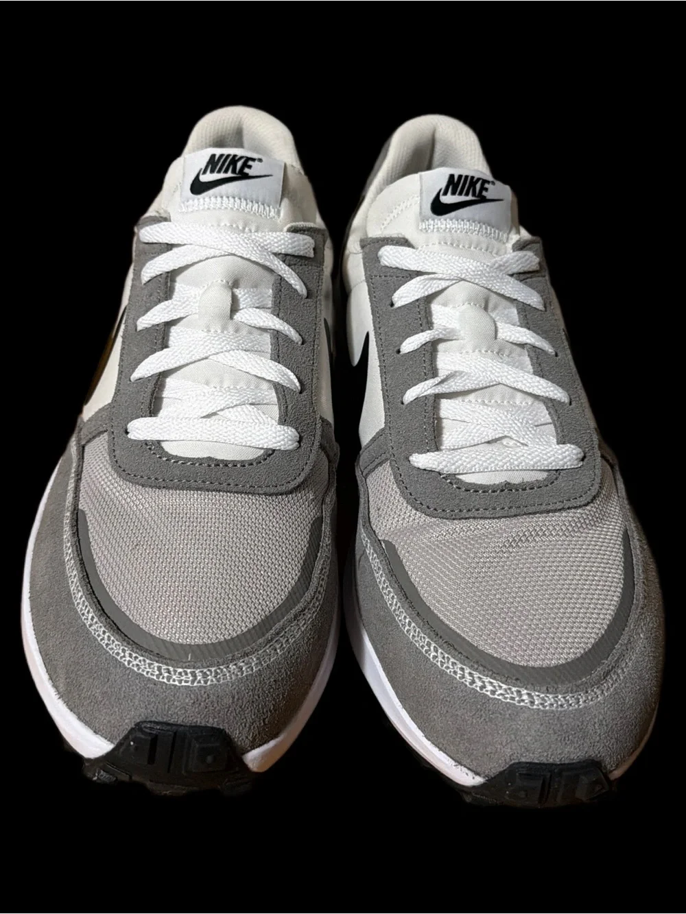 Nike classic low