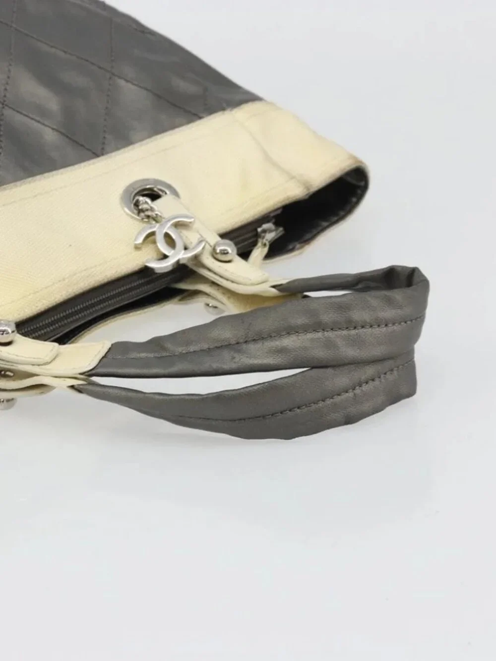 CHANEL fittings：scratches handle：rubbing 5inch