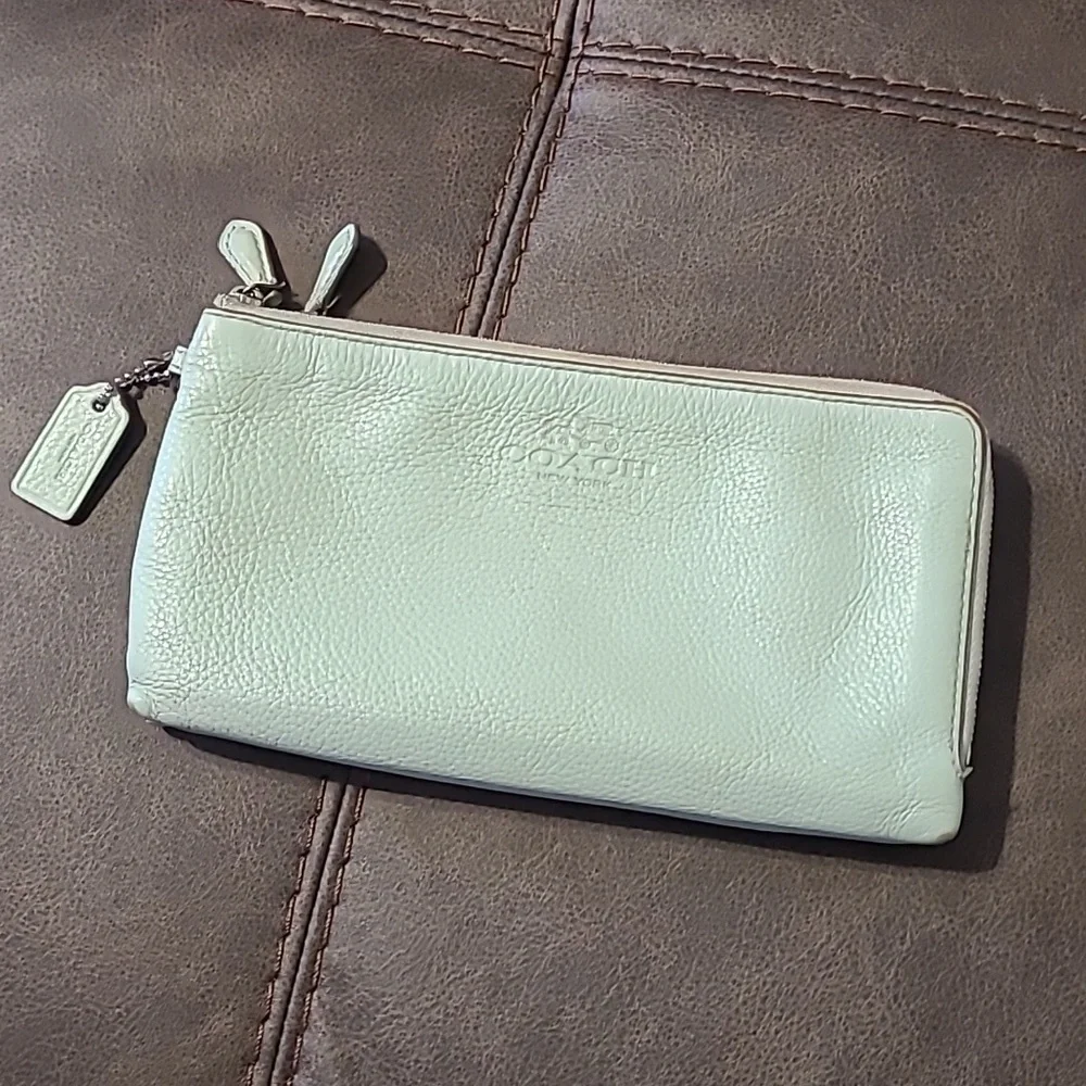 Coach ☆pre loved