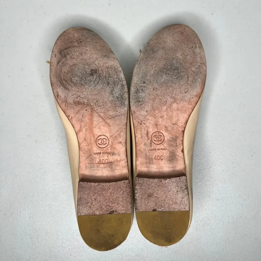 CHANEL discoloration marks