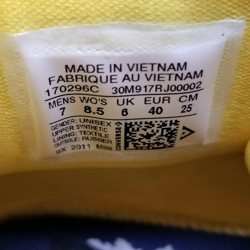 Converse brand new