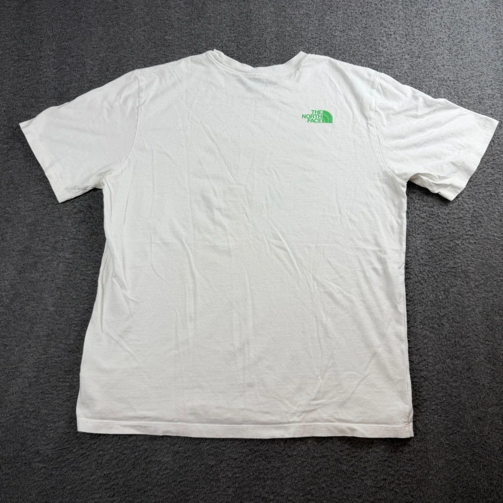 The North Face shoulder 44 chest