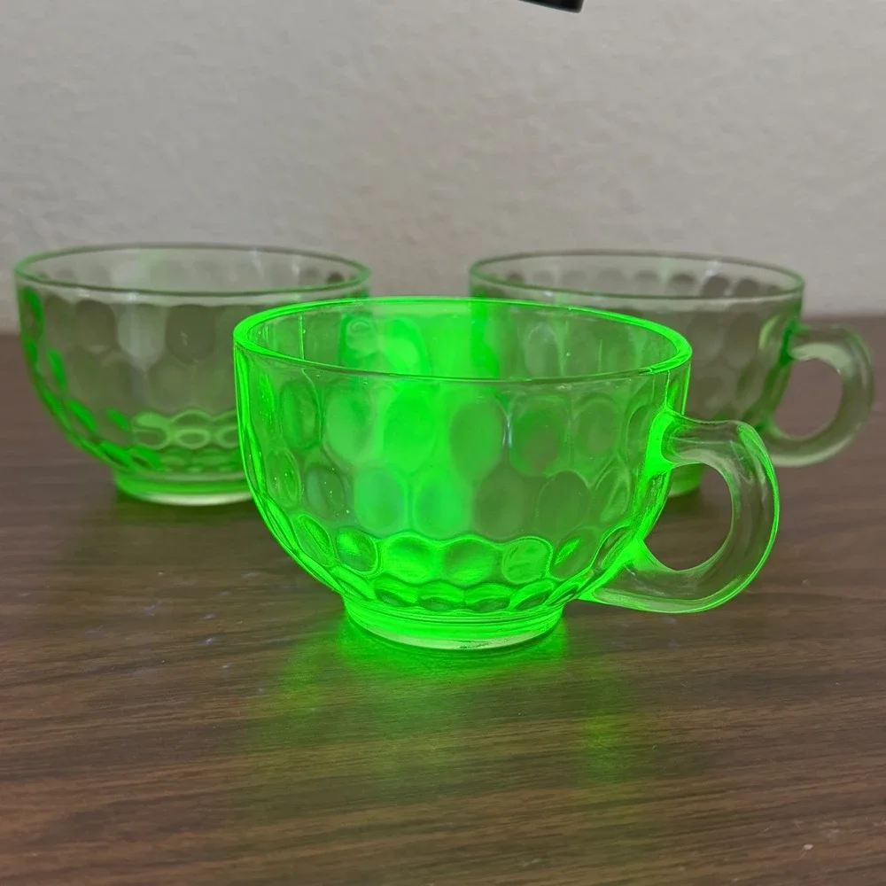 Federal Thumbprint Uranium Coffee Tea Cup Teardrops 1920s Depression 3 pieces