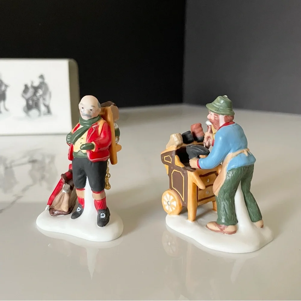 Department 56 cobbler clock