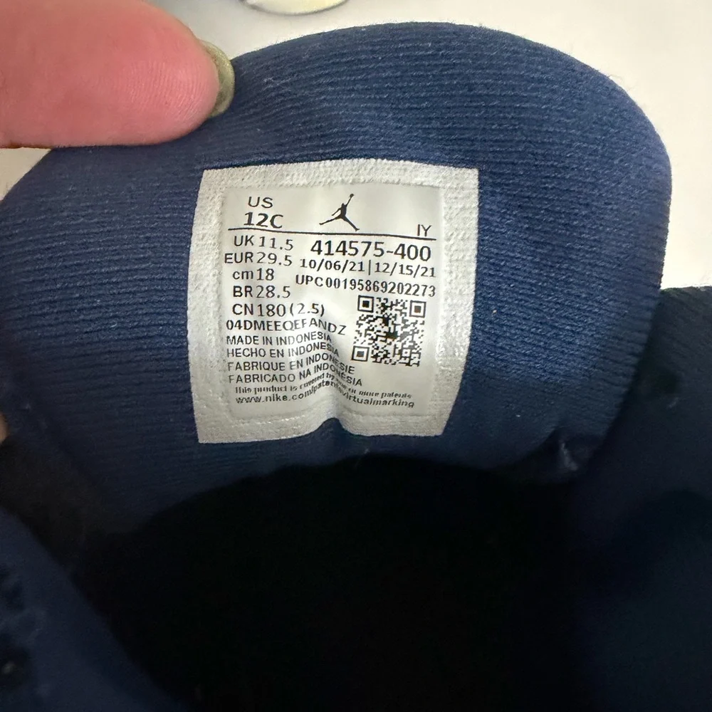 Jordan comfortable sneakers