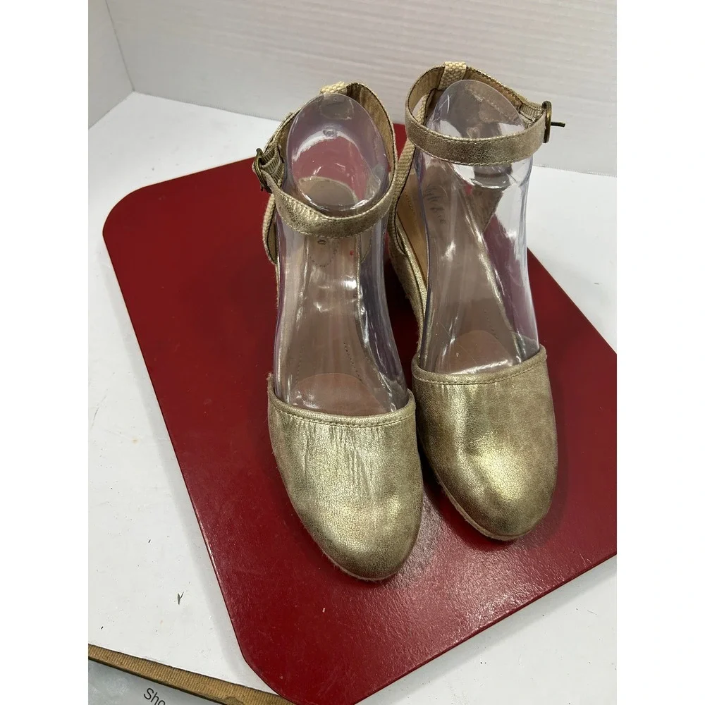 Style & Co. metallic gold