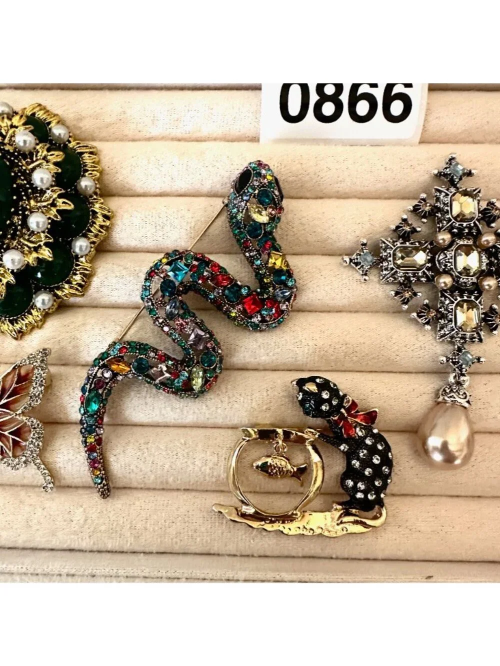 N/A stunning collection