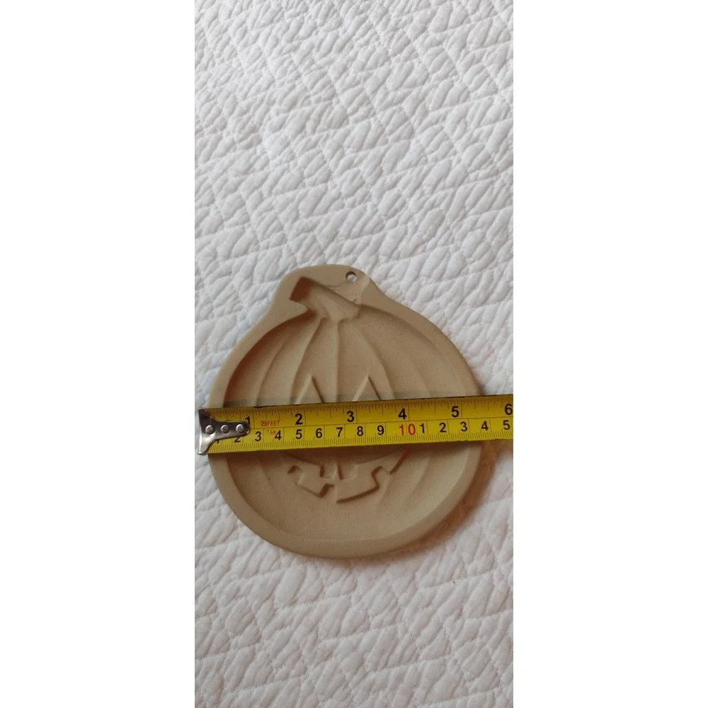The Unbranded Brand vtg pumpkin