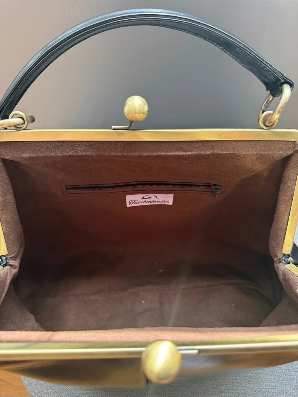 Taschenkinder sleek black