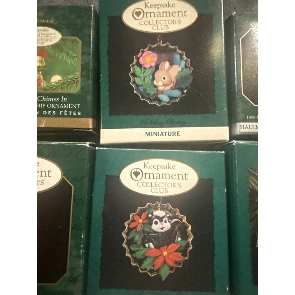 Vtg Hallmark Keepsake Set of 6 Miniature Ornaments Kringle Bells Rudolph Helper‎