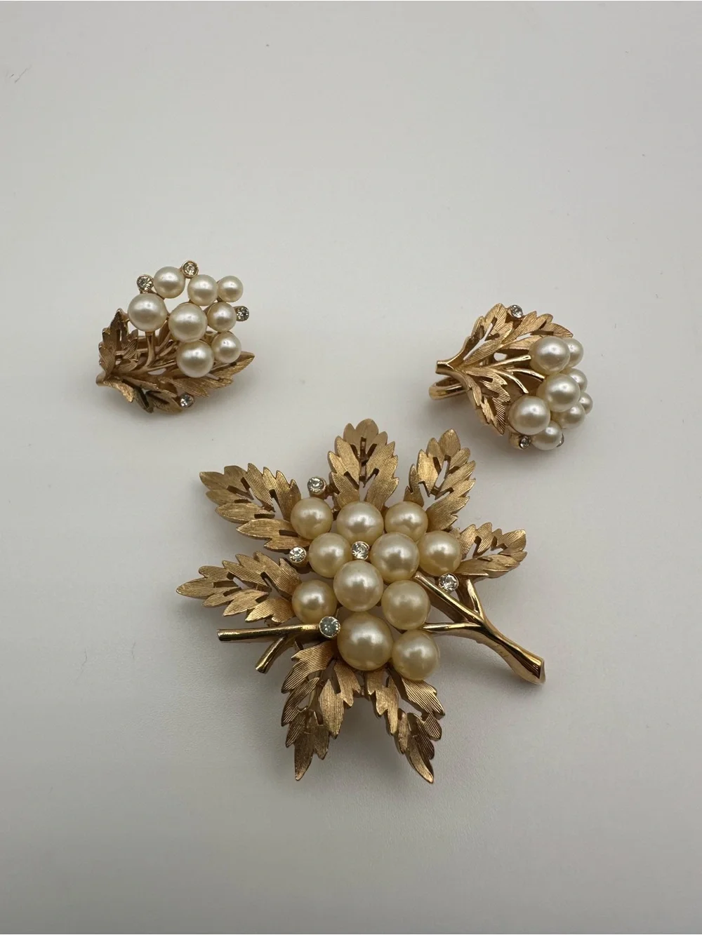Trifari Gold-Tone Pearl Cluster Leaf Brooch with Matching Earrings
