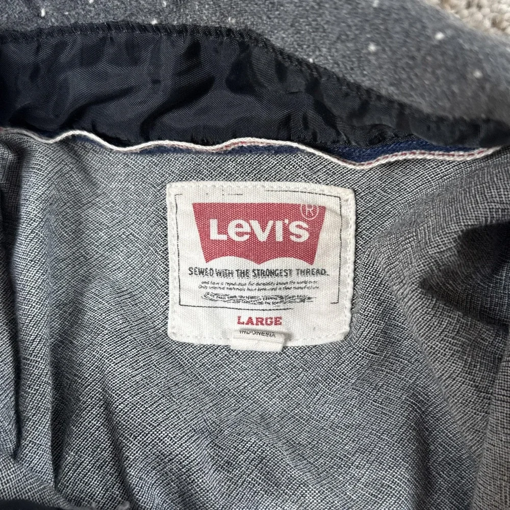 Levis we or