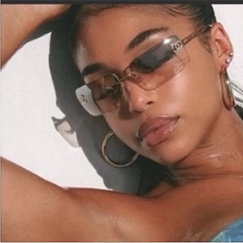 CHANEL model 4092