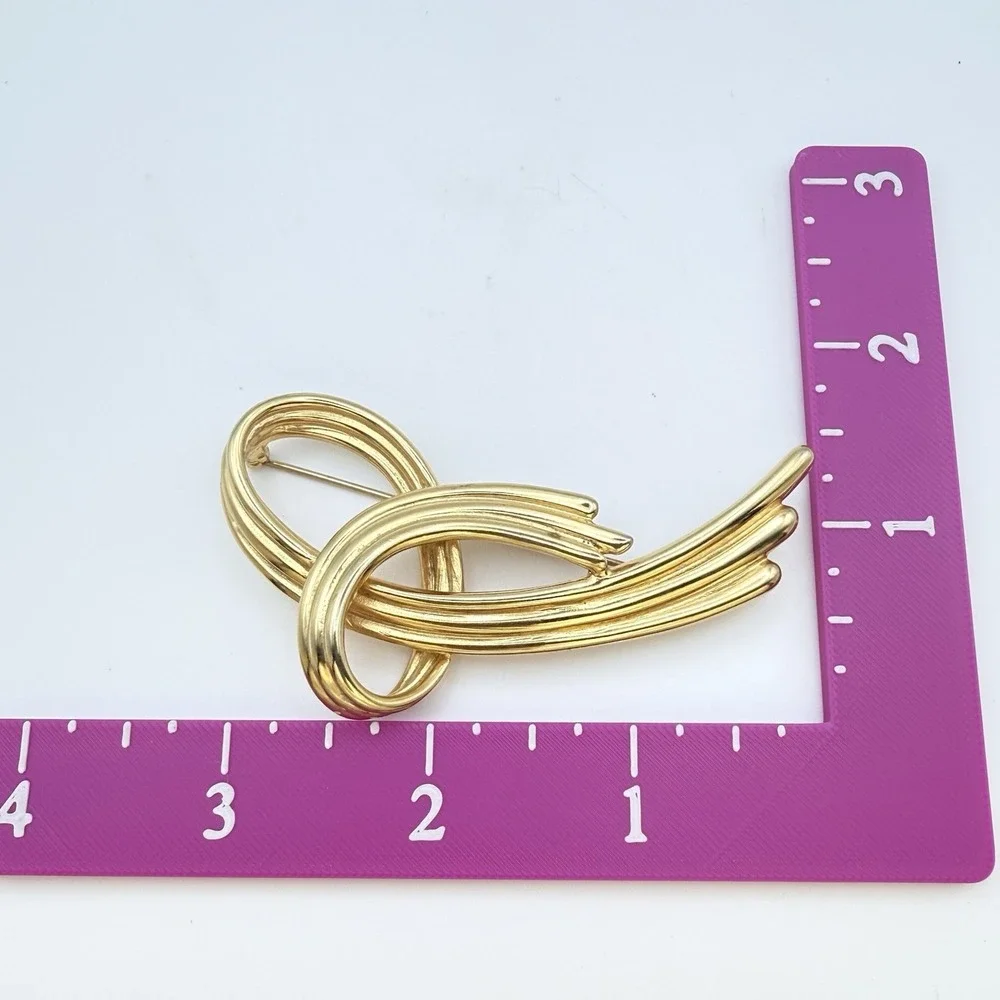 The Unbranded Brand vintage gold