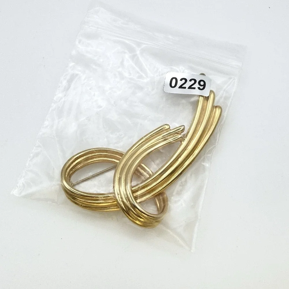 The Unbranded Brand vintage gold