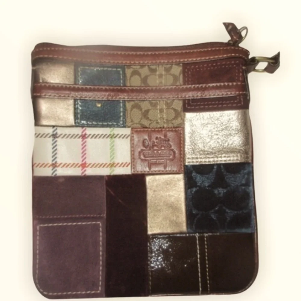 Coach vintage y2k patchwork crossbody swingpack bag purse