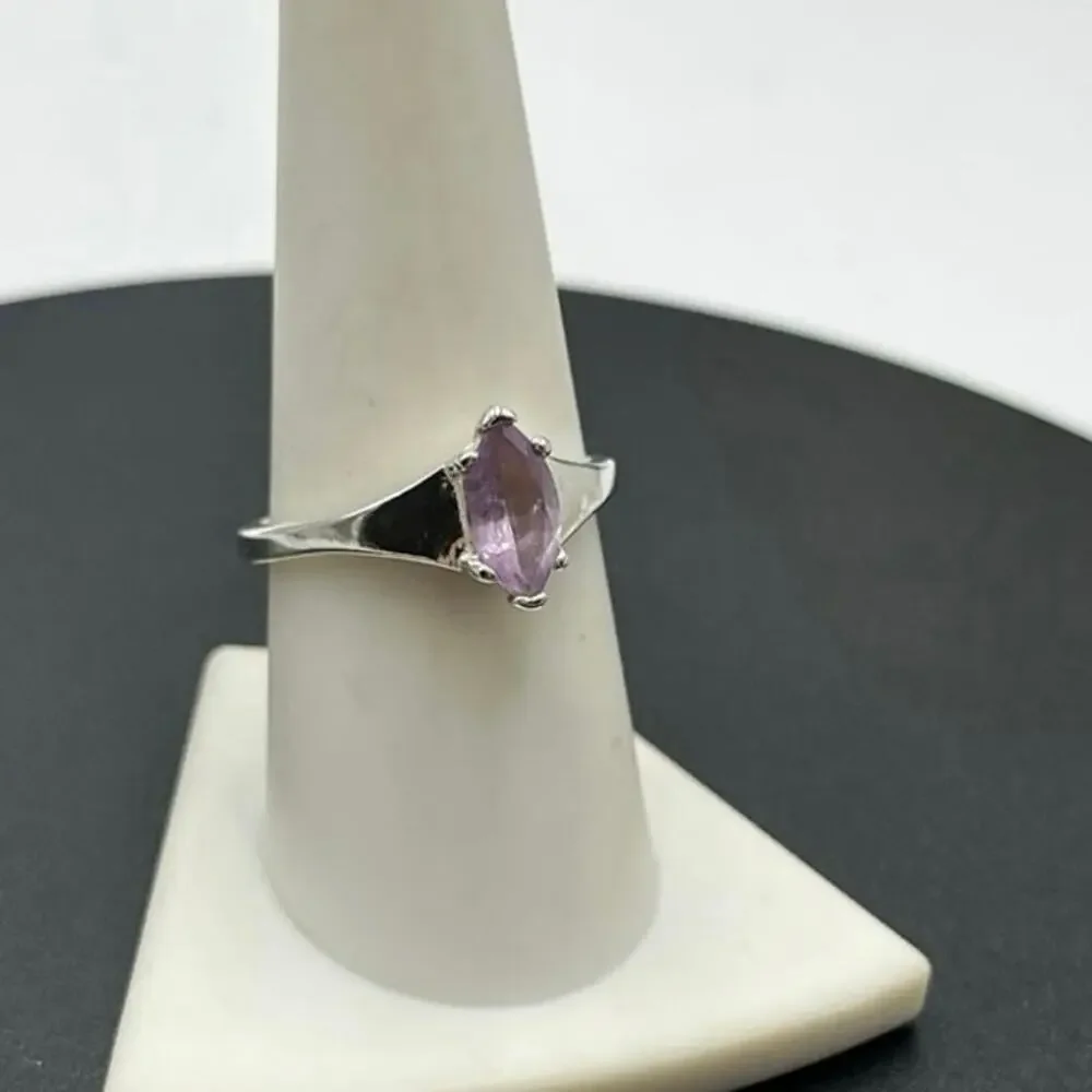 925 Sterling‎ Silver Marquise Prong Amethyst February Estate Signed Ring 8.75