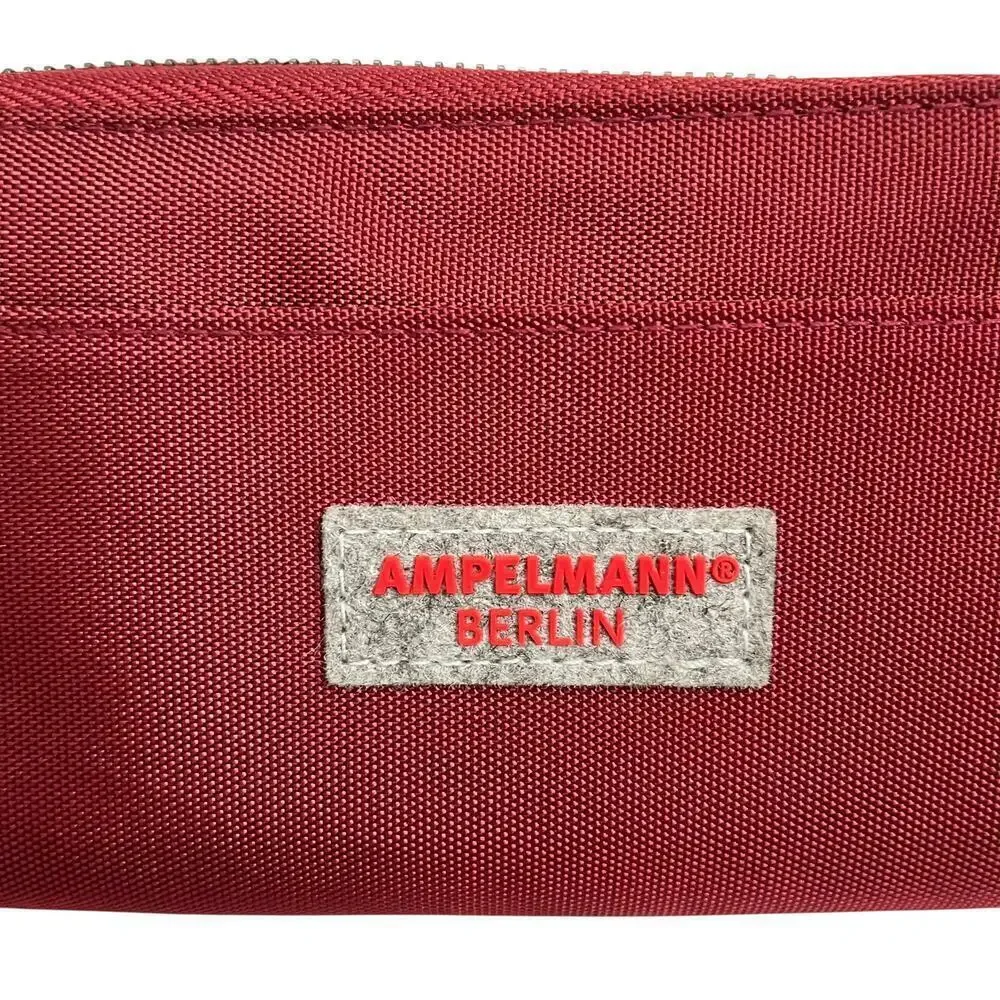 NWT Ampelmann Berlin Red Continental Zip-Around Finance Minister Wallet