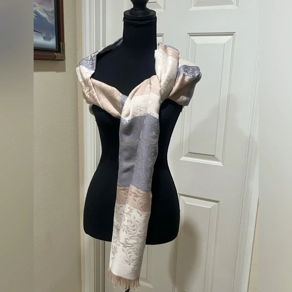 DRAEGER MADE IN FRANCE elegant gray