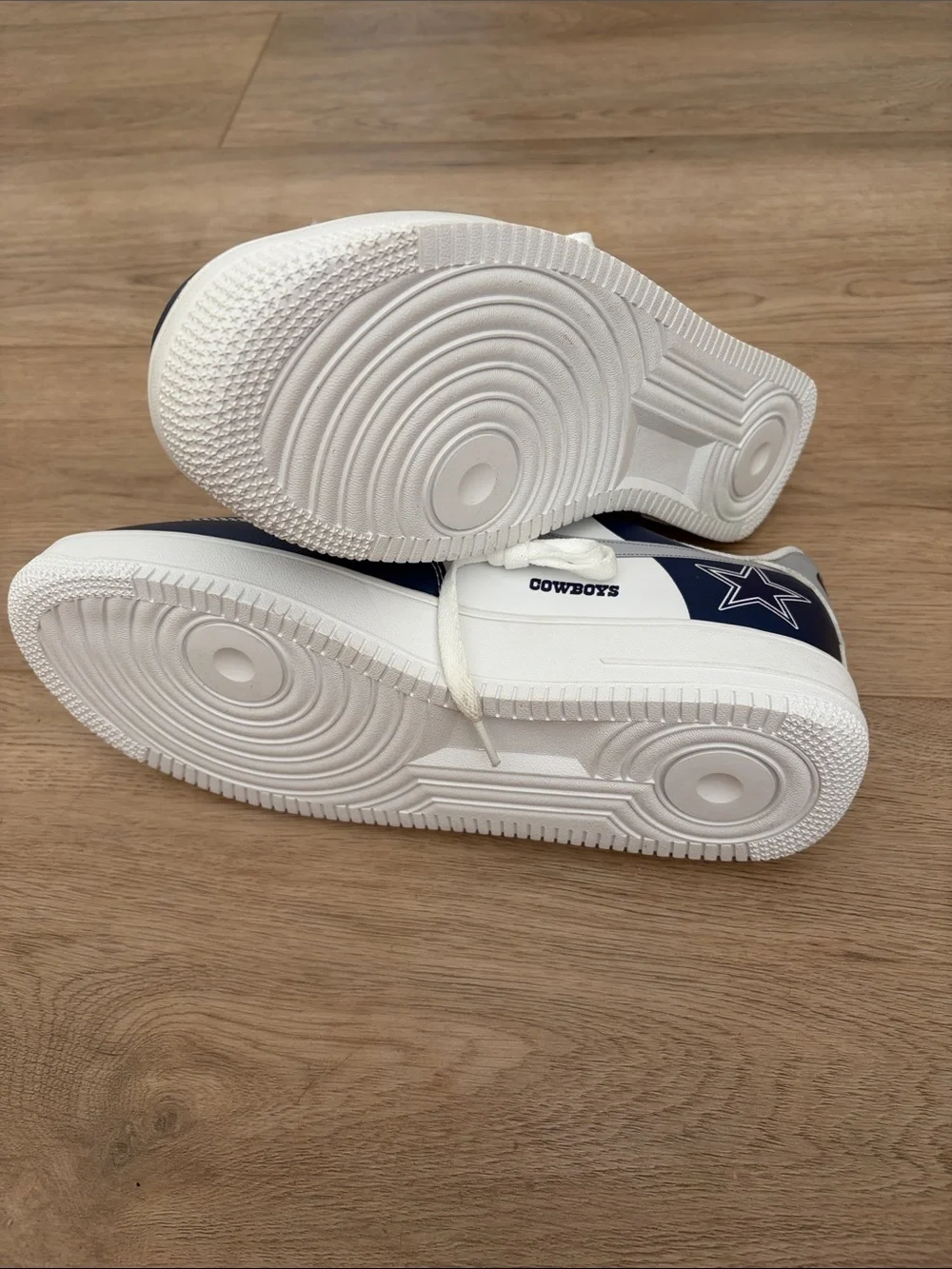 Nike shoes dallas durable